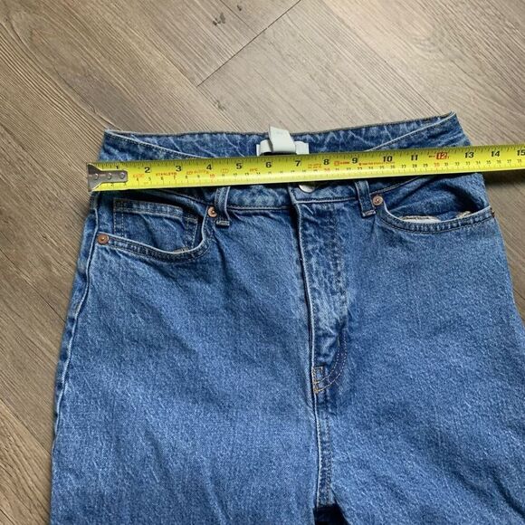 H&M Medium Wash High Rise Waisted Mom Jeans 0 Straight - Picture 6 of 9